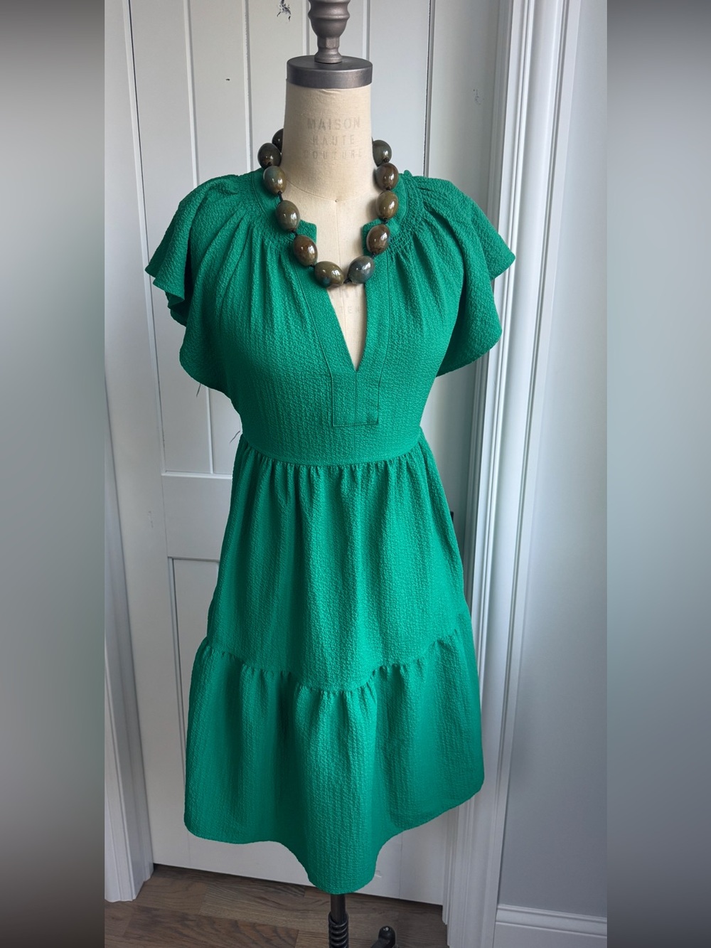 Calvin Klein Emerald Green Textured V-Neck Tiered Midi Dress Size 6